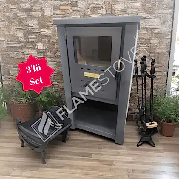 Çelik Soba Seti: Modern tasarımlı 3'lü set, ateş tuğlalı iç haznesi, odunluk ve alüminyum maşa takımı.